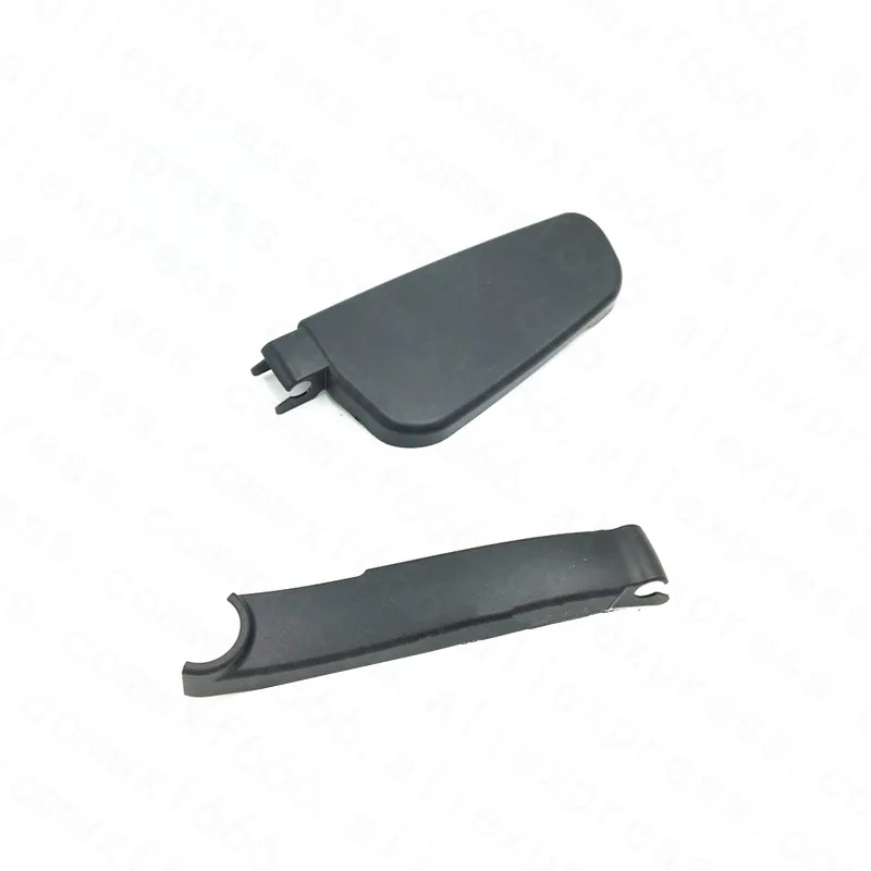 1648240049 Front glass wiper arm cover ML300mer ced es-be nzML320 ML350 ML400 W164 GL Level Wiper linkage lever cover Dust cap
1648240049 Front glass wiper arm cover ML300mer ced es-be nzML320 ML350 ML400 W164 GL Level Wiper linkage lever cover Dust cap