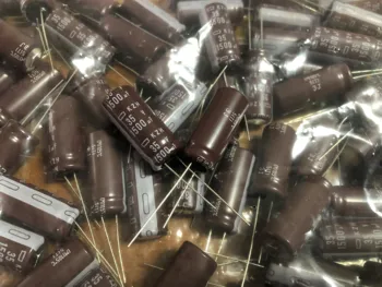 30pcs/50pcs hot sale NIPPON 35V1500UF 12.5X30 KZH high-frequency low-impedance long-life capacitor imports
30pcs/50pcs hot sale NIPPON 35V1500UF 12.5X30 KZH high-frequency low-impedance long-life capacitor imports