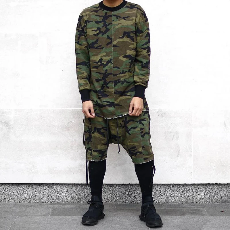Men Spring Summer Thick Warm Hiphop Sweatshirt O Neck Long Sleeve Camouflage Pullover T-shirt Shirt Shorts Suits Set Tracksuits
Men Spring Summer Thick Warm Hiphop Sweatshirt O Neck Long Sleeve Camouflage Pullover T-shirt Shirt Shorts Suits Set Tracksuits