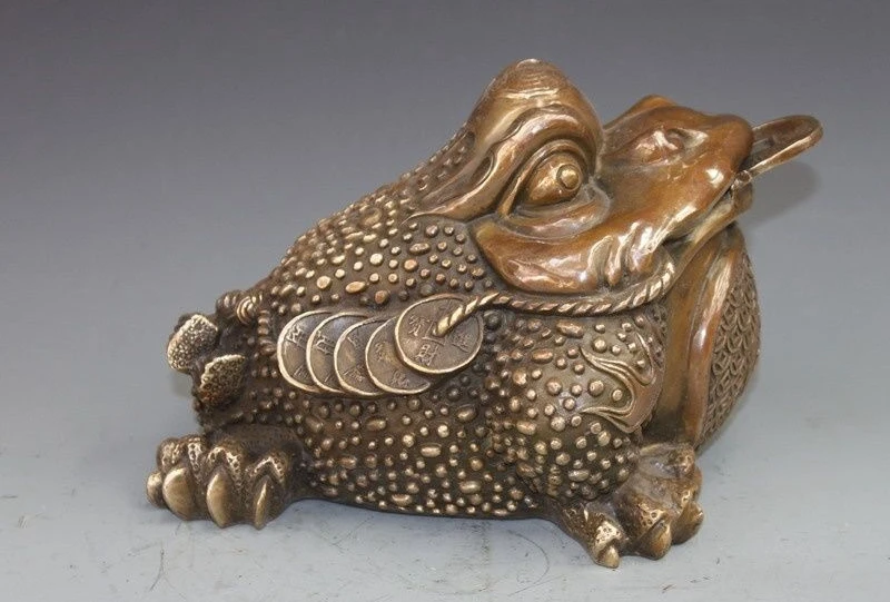 11"Chinese Folk Classical Copper Bronze Feng Shui Wealth Golden Toad Statue a5.19
11"Chinese Folk Classical Copper Bronze Feng Shui Wealth Golden Toad Statue a5.19