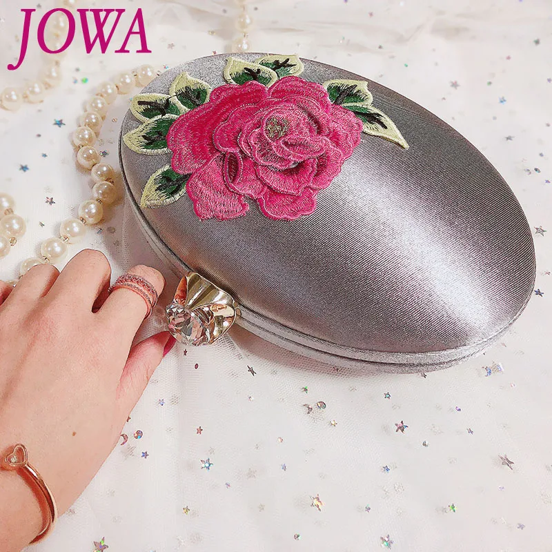 2019 New Design Women's Fashion Evening Bag Vintage Embroidery Peony Handbags Wedding Party Clutch Night Purse Cheongsam Package
2019 New Design Women's Fashion Evening Bag Vintage Embroidery Peony Handbags Wedding Party Clutch Night Purse Cheongsam Package