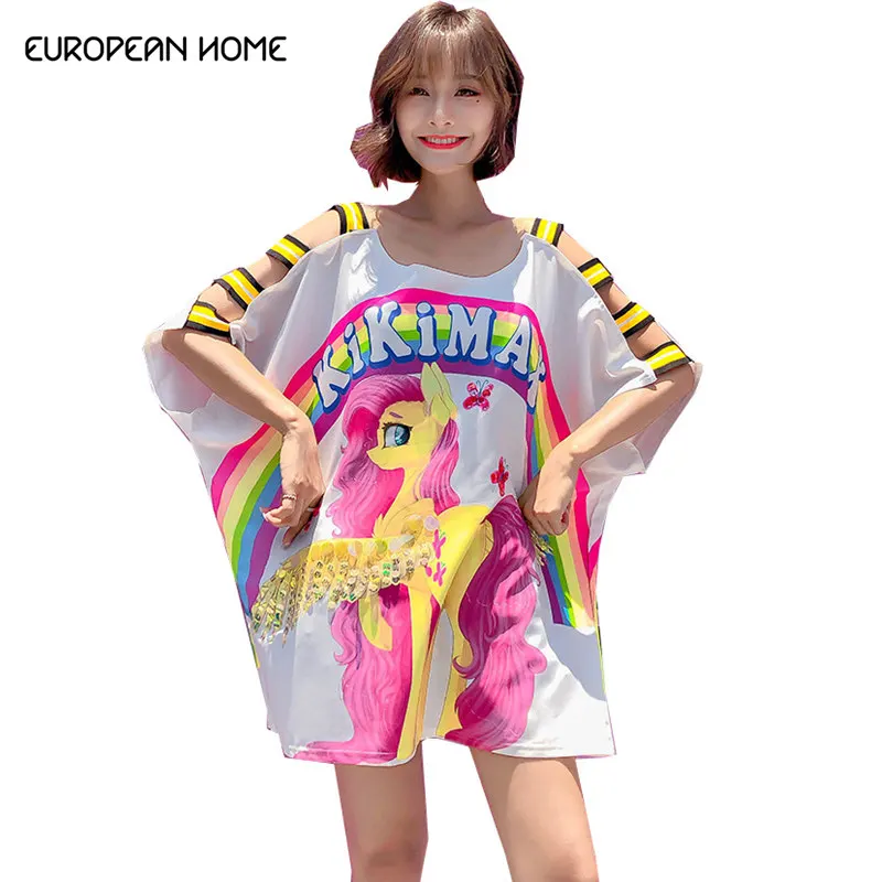 Korean style Summer Oversized T shirt women clothes 2019 new O-Neck hollow out cartoon print sequined Tee shirt femme tops 875
Korean style Summer Oversized T shirt women clothes 2019 new O-Neck hollow out cartoon print sequined Tee shirt femme tops 875