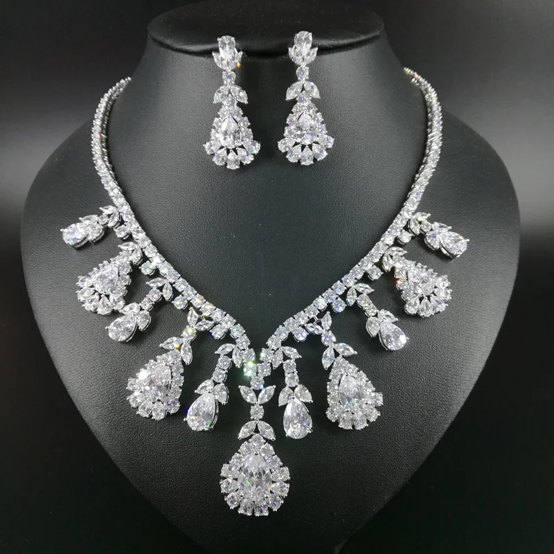 2019 new fashion classic crystal water drop zircon necklace earring set wedding bride banquet dinner formal jewelry freeshipping
2019 new fashion classic crystal water drop zircon necklace earring set wedding bride banquet dinner formal jewelry freeshipping