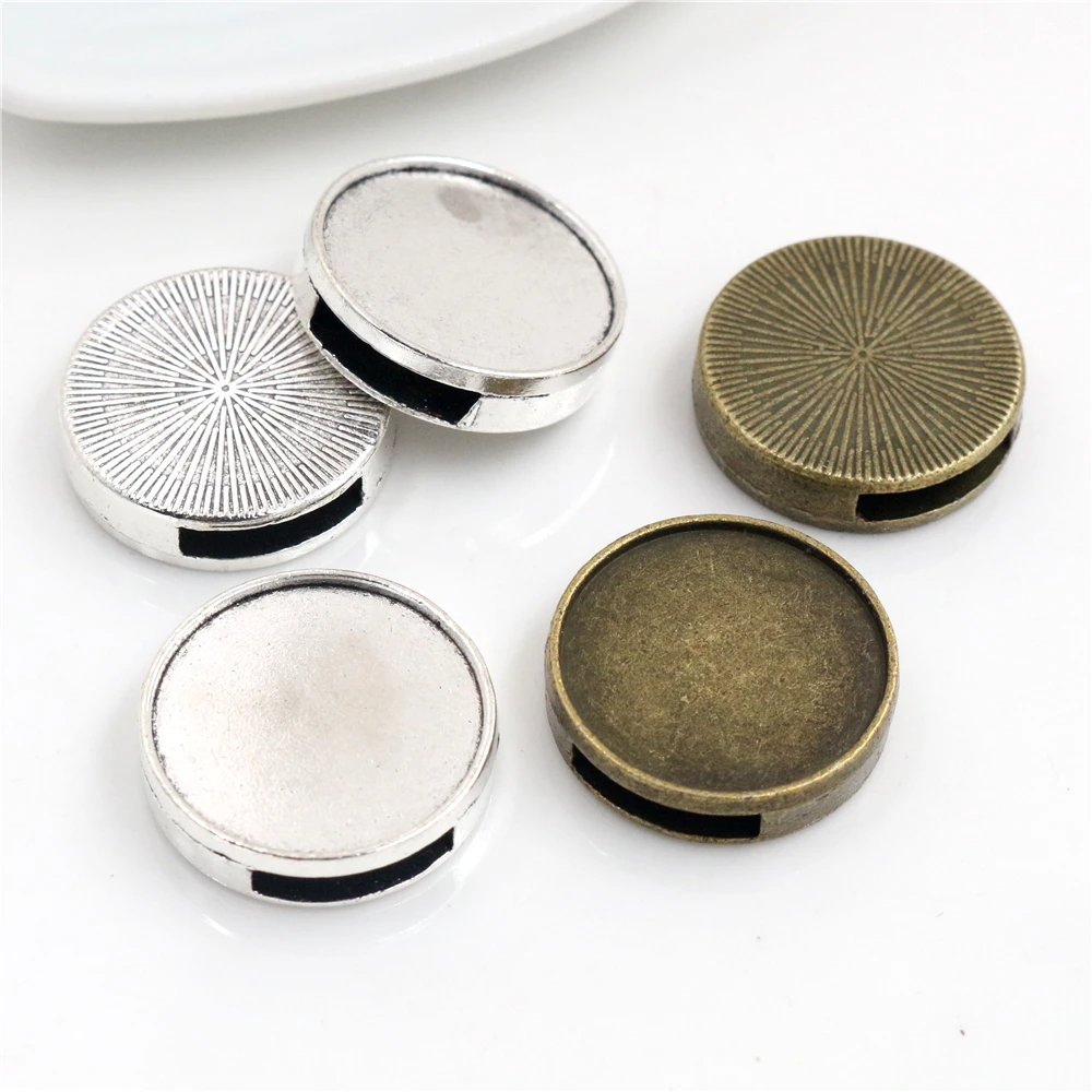 10pcs 18mm Inner Size Antique Bronze And Silver Hole (10mm) beads Style Cabochon Base Cameo Setting Charms Pendant
10pcs 18mm Inner Size Antique Bronze And Silver Hole (10mm) beads Style Cabochon Base Cameo Setting Charms Pendant