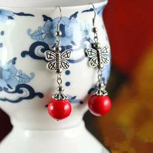 Unique Romantic Quality Tibetan Silver Butterflies Hanging Red Coral Bead Elegant Original Handmade Long Earrings Ethnic Jewelry
Unique Romantic Quality Tibetan Silver Butterflies Hanging Red Coral Bead Elegant Original Handmade Long Earrings Ethnic Jewelry