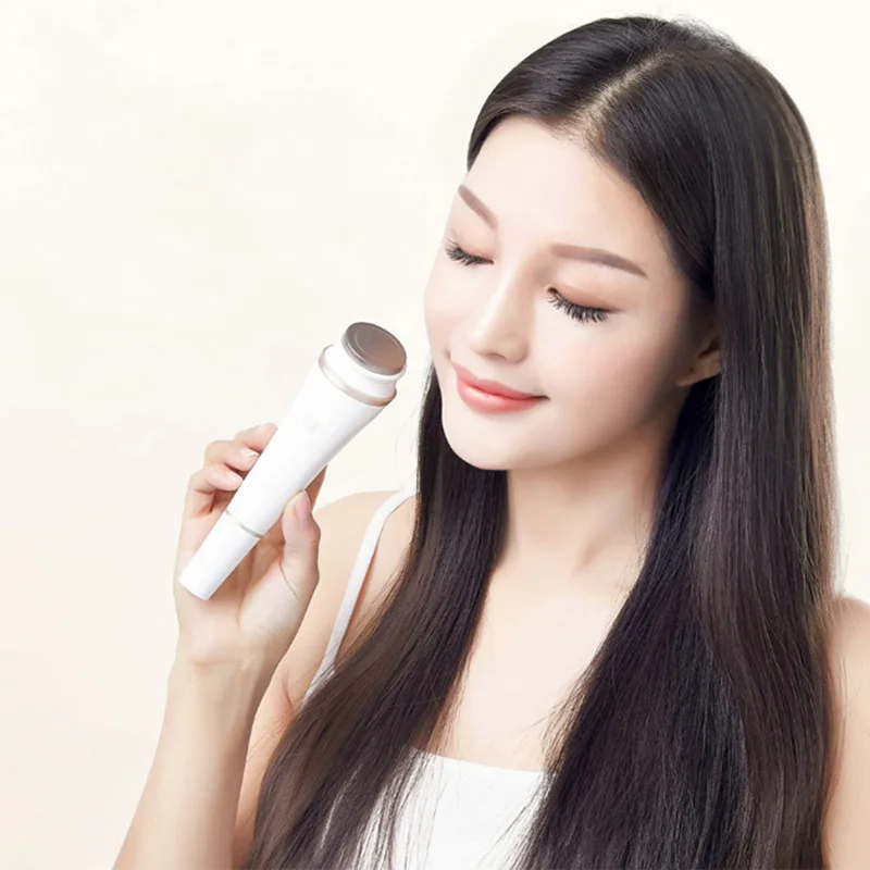 3-in-1 Electric Sonic Vibration Ionic Facial Cleansing System Medical Grade Waterproof Beauty Tool
3-in-1 Electric Sonic Vibration Ionic Facial Cleansing System Medical Grade Waterproof Beauty Tool