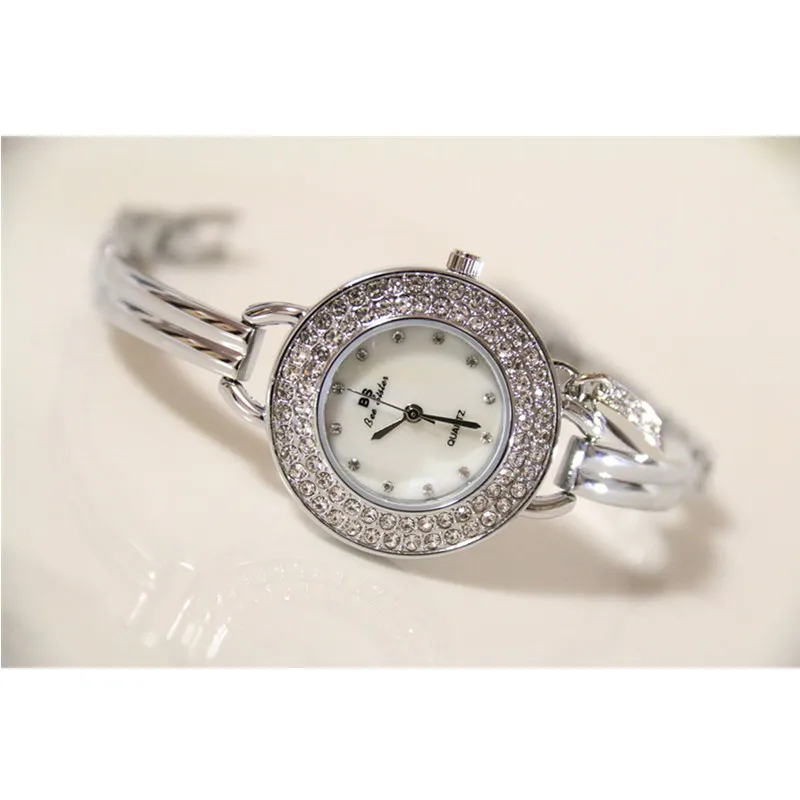 Fashion Women's Quartz Watch High-end Small Chain Watch Silver Full Crystal Female Watch No Digital with Crystal Disc Watch
Fashion Women's Quartz Watch High-end Small Chain Watch Silver Full Crystal Female Watch No Digital with Crystal Disc Watch
