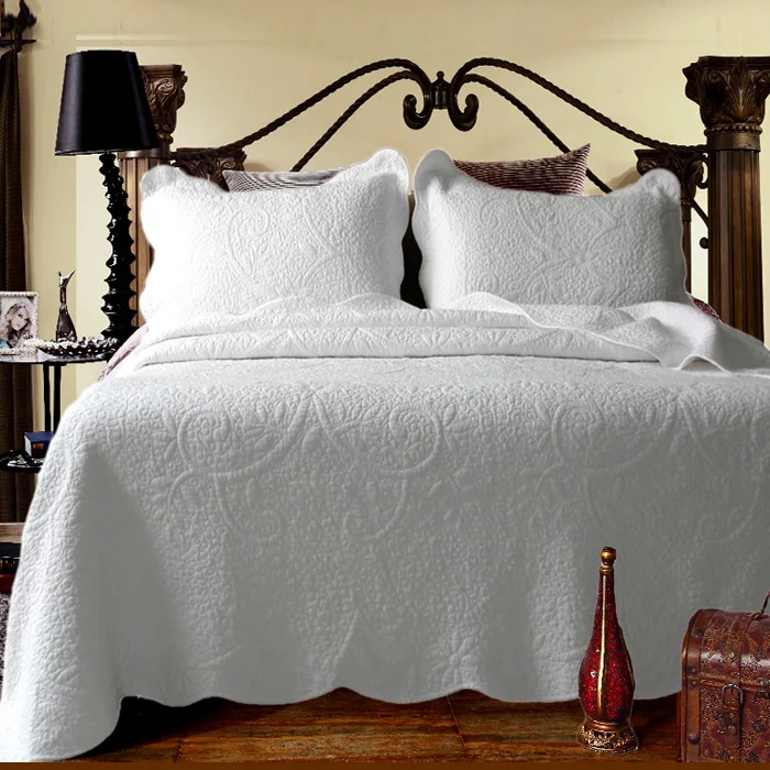 White COLOR Embroidery American style Cotton Quality Quilting Quilts KING size Brief BedCover Bedspread Pillow case 3PCS sets
White COLOR Embroidery American style Cotton Quality Quilting Quilts KING size Brief BedCover Bedspread Pillow case 3PCS sets
