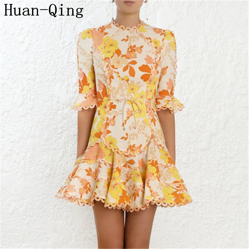 Runway Designer Yellow Dress Women Sweet Vintage Luxury Floral Print Ruffles Mini Dress Lace Patchwork Half Sleeve Party Dresses
Runway Designer Yellow Dress Women Sweet Vintage Luxury Floral Print Ruffles Mini Dress Lace Patchwork Half Sleeve Party Dresses