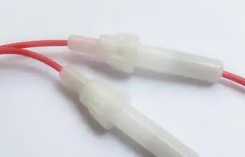 #18 провод 5*20 мм белый пластиковый держатель предохранителя с 18AWG красным кабелем x