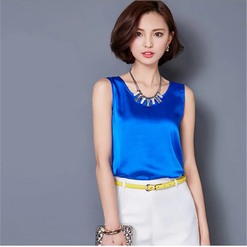 Summer Tops Fashion Bottoming Shirt Vest For Women Females Wide Straps Loose Emulation Big Yard Cropped Silk Shirt Tank Tops
Summer Tops Fashion Bottoming Shirt Vest For Women Females Wide Straps Loose Emulation Big Yard Cropped Silk Shirt Tank Tops