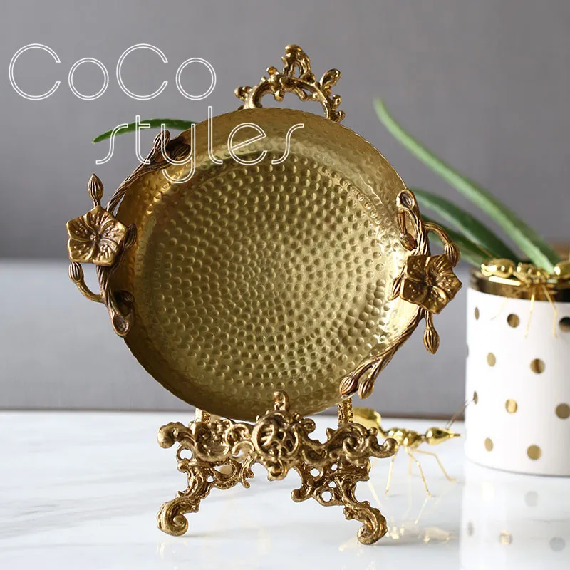 Cocostyle antique reminiscence design golden round brass plate for indian style wedding home decoration accessories
Cocostyle antique reminiscence design golden round brass plate for indian style wedding home decoration accessories