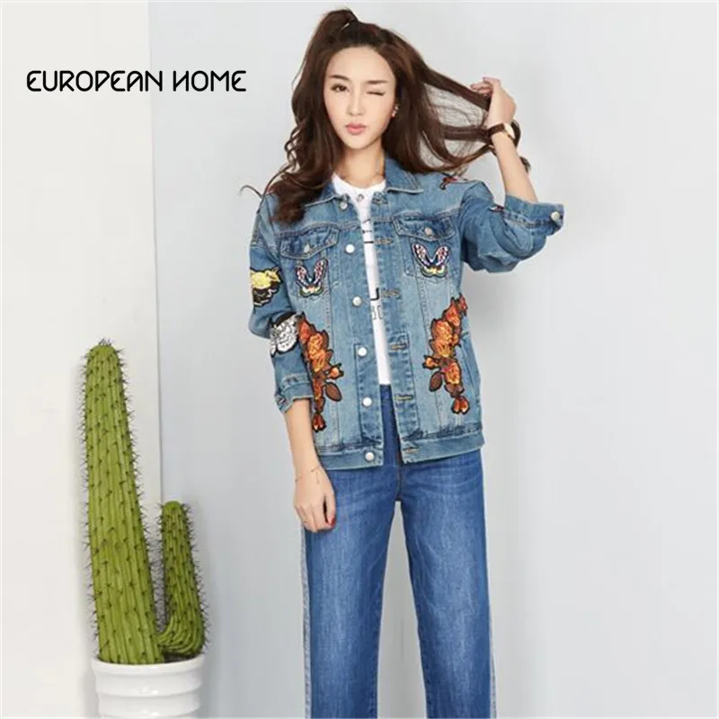 2019 New Spring Autumn Denim Coat Women Plus Size Loose Korean Short Coat Fashion BF Embroidery Tiger Head Casual Tops LR321
2019 New Spring Autumn Denim Coat Women Plus Size Loose Korean Short Coat Fashion BF Embroidery Tiger Head Casual Tops LR321