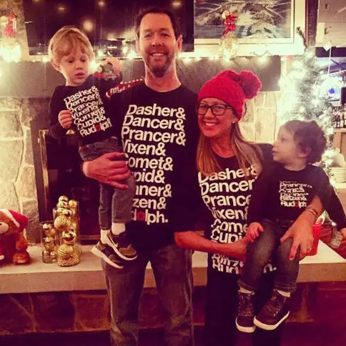 Christmas Family Matching Tops Women man Baby Girl Boy Kid Long Sleeve Letter Black T shirt casual Cotton Clothes
Christmas Family Matching Tops Women man Baby Girl Boy Kid Long Sleeve Letter Black T shirt casual Cotton Clothes