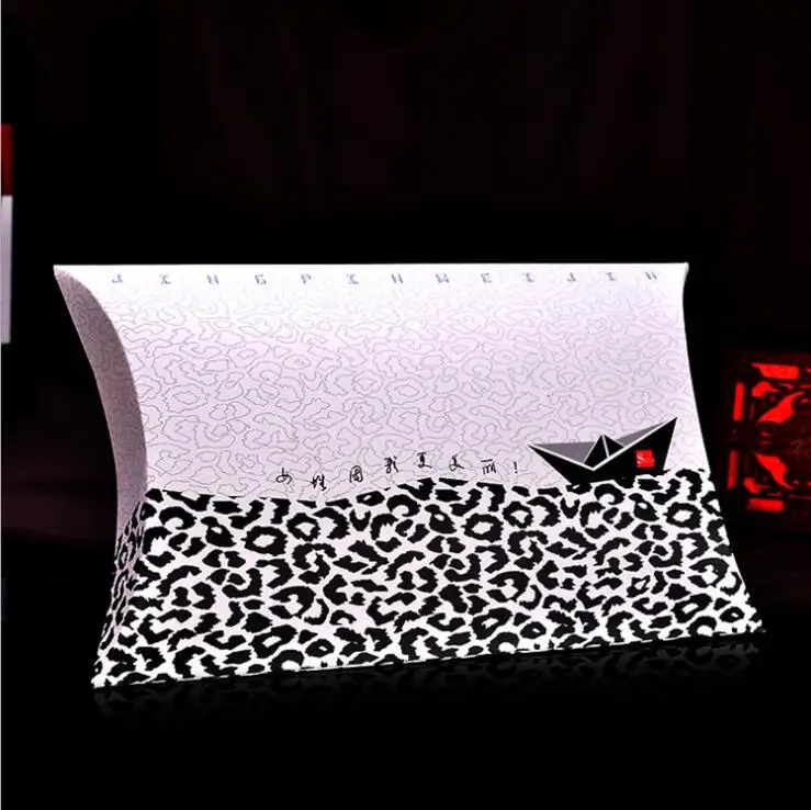 Customizable Logo Spot Gift Box High-Grade Fake Hair Scarf Clothing Packaging Box
Customizable Logo Spot Gift Box High-Grade Fake Hair Scarf Clothing Packaging Box