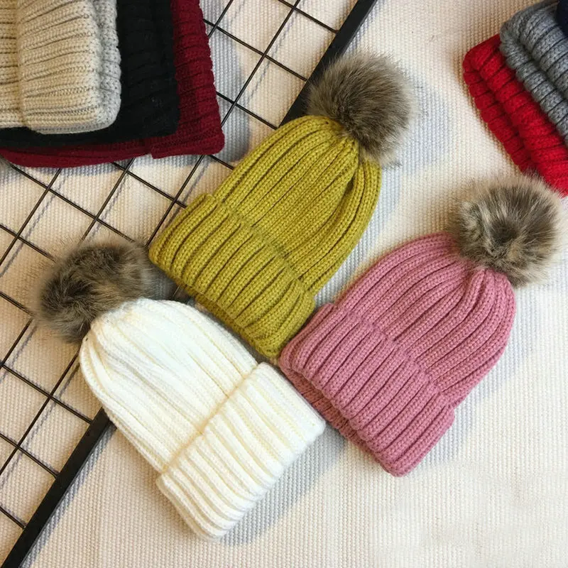Knitted hats for men and women lovers fall and winter hat joker more students to keep warm and lovely hat
Knitted hats for men and women lovers fall and winter hat joker more students to keep warm and lovely hat