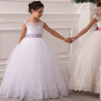 White Ball Gown First Communion For Girls Girls Pageant Dresses With Sashes Bow Back Lace Flower Girl Dresses
White Ball Gown First Communion For Girls Girls Pageant Dresses With Sashes Bow Back Lace Flower Girl Dresses