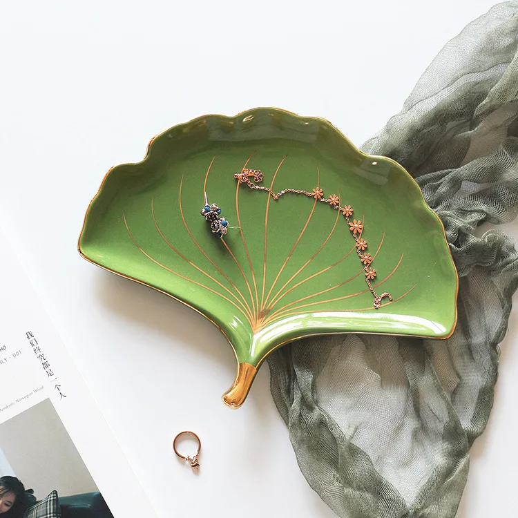Ceramic Plates Gold Side Ginkgo Biloba Dish Nordic Style Home Decorative Leaves Shape Plate Jewelry Storage Box Tray Best Gifts
Ceramic Plates Gold Side Ginkgo Biloba Dish Nordic Style Home Decorative Leaves Shape Plate Jewelry Storage Box Tray Best Gifts