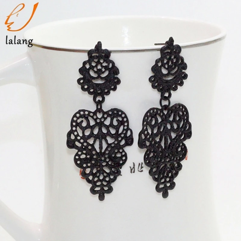 Hot Fashion Earring Bohemian Openwork Leaves Bohemian Wild Pendants Drop Earrings Bridal Jewelry For Women
Hot Fashion Earring Bohemian Openwork Leaves Bohemian Wild Pendants Drop Earrings Bridal Jewelry For Women