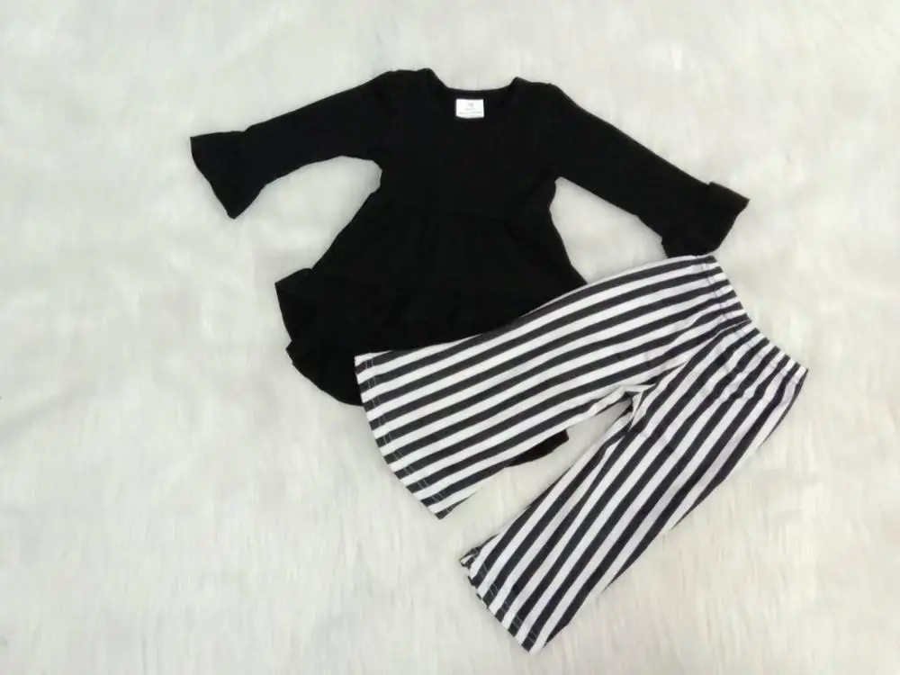 Wholesale/retail striped outfits baby girls black long sleeve top+long pants 2 pcs kids boutique children's clothing gxj
Wholesale/retail striped outfits baby girls black long sleeve top+long pants 2 pcs kids boutique children's clothing gxj