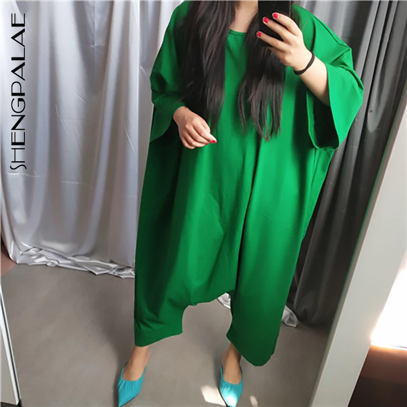 SHENGPALAE 2019 New Spring Summer Oversize Stitch Pocket Loose Big Size Loose Pants Women Round Collar Jumpsuit Fashion JU793
SHENGPALAE 2019 New Spring Summer Oversize Stitch Pocket Loose Big Size Loose Pants Women Round Collar Jumpsuit Fashion JU793