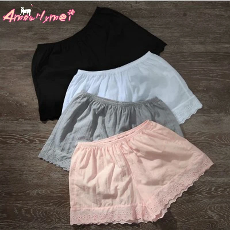 Summer Women Cotton Lace shorts Loose Large size Elastic Waist Bottoming Shorts Japanese Style Mori Girl
Summer Women Cotton Lace shorts Loose Large size Elastic Waist Bottoming Shorts Japanese Style Mori Girl