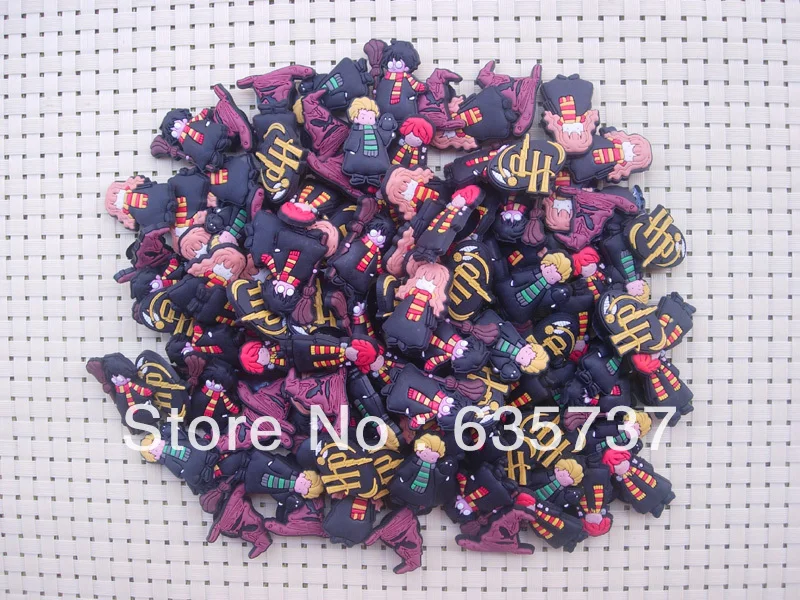 Free Shipping 108pcs/lot Harry Potter PVC shoe charms ,shoe accessories, shoe decoration fit croc for children gift
Free Shipping 108pcs/lot Harry Potter PVC shoe charms ,shoe accessories, shoe decoration fit croc for children gift