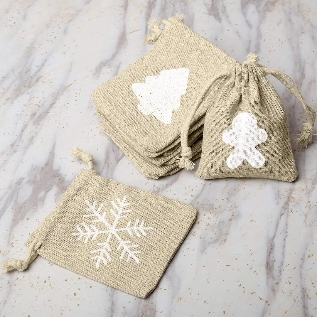 Personalized Cotton Linen Drawstring Gift Bags 8x10cm 10x15cm Small Wedding Favor Gift Bags Custom Logo Chic Drawstring Pouches
Personalized Cotton Linen Drawstring Gift Bags 8x10cm 10x15cm Small Wedding Favor Gift Bags Custom Logo Chic Drawstring Pouches