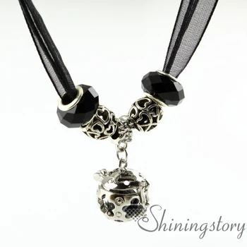 openwork flower organza necklaces essential oil necklace wholesale aromatherapy necklace aroma jewelry natural lava stone
openwork flower organza necklaces essential oil necklace wholesale aromatherapy necklace aroma jewelry natural lava stone