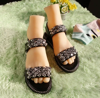 New Luxury 1pair Kids Realistic Silicone Lifelike Soft Foot Mannequin Children Display Shoes Socks Manicure Decorate Teaching 28
New Luxury 1pair Kids Realistic Silicone Lifelike Soft Foot Mannequin Children Display Shoes Socks Manicure Decorate Teaching 28