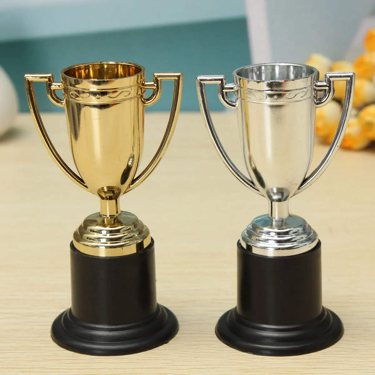 10cm Mini Silver Trophy Football Soccer Cup Perfect for Sporting Events and Races for Party Favors Birthday Parties Gold Silver
10cm Mini Silver Trophy Football Soccer Cup Perfect for Sporting Events and Races for Party Favors Birthday Parties Gold Silver
