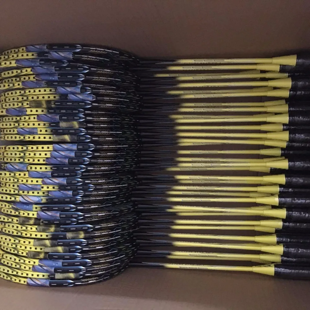 2019 New 5U Junior badminton racket made of 100% carbon professional children badminton racket teenager light weight prestrung
2019 New 5U Junior badminton racket made of 100% carbon professional children badminton racket teenager light weight prestrung