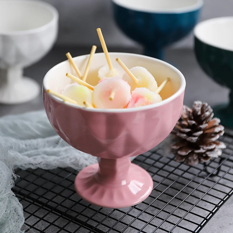 Japanese style high-profile cute diamond-shaped ceramic ice cream bowl Creative yogurt ice cream cup Fruit dessert salad bowl
Japanese style high-profile cute diamond-shaped ceramic ice cream bowl Creative yogurt ice cream cup Fruit dessert salad bowl