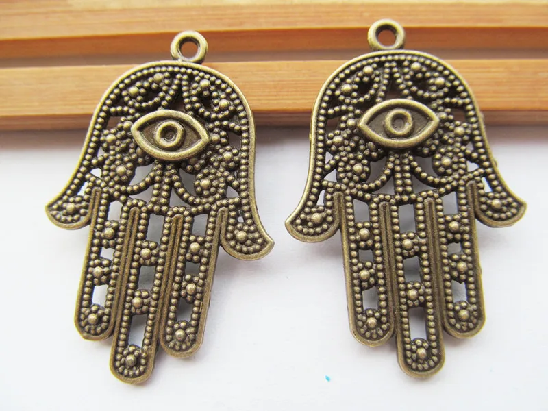 6pcs Vintage Heavy Antique Silver/Antique Bronze Filigree The hand of Fatima Hamsa with Eye Pendant Charm/Finding,fit cabochon
6pcs Vintage Heavy Antique Silver/Antique Bronze Filigree The hand of Fatima Hamsa with Eye Pendant Charm/Finding,fit cabochon