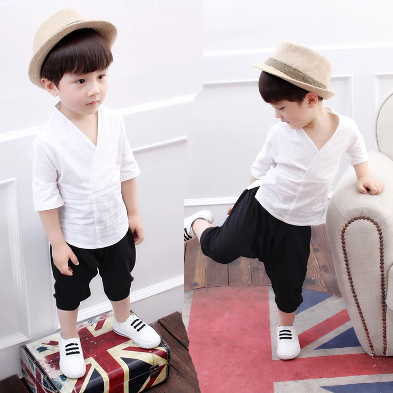 Baby boys autumn children's clothing 2017 fluid male child sports set solid color kids clothing set t-shirt+pant baby costume
Baby boys autumn children's clothing 2017 fluid male child sports set solid color kids clothing set t-shirt+pant baby costume