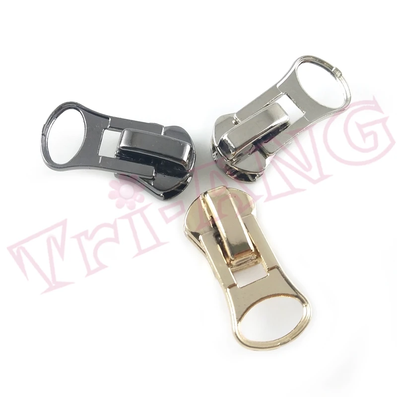 20pcs/lot, 5# Metal Zipper Slider 8# Metal Zipper Sliders Quality Zipper Pulls Gold Silver Black Color
20pcs/lot, 5# Metal Zipper Slider 8# Metal Zipper Sliders Quality Zipper Pulls Gold Silver Black Color