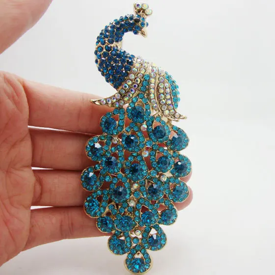 New Arrival Vintage Peacock Bird Blue Rhinestone Crystal Bird Art Deco Style Brooch Pin
New Arrival Vintage Peacock Bird Blue Rhinestone Crystal Bird Art Deco Style Brooch Pin