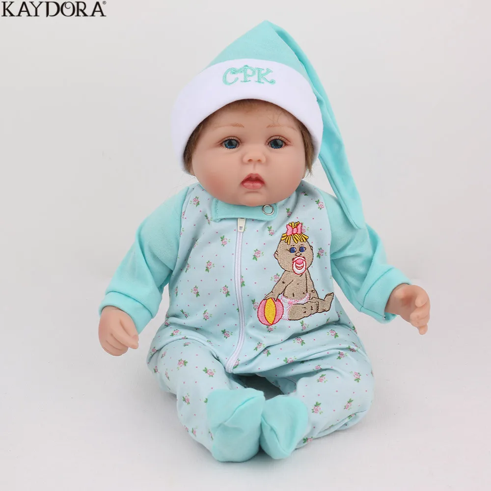 KAYDORA Reborn Baby Doll 16 inch Brown Mohair Silicone Soft Body Cartoon Beautiful Cute Blue Eyes Collection Birthday Gift Kids
KAYDORA Reborn Baby Doll 16 inch Brown Mohair Silicone Soft Body Cartoon Beautiful Cute Blue Eyes Collection Birthday Gift Kids