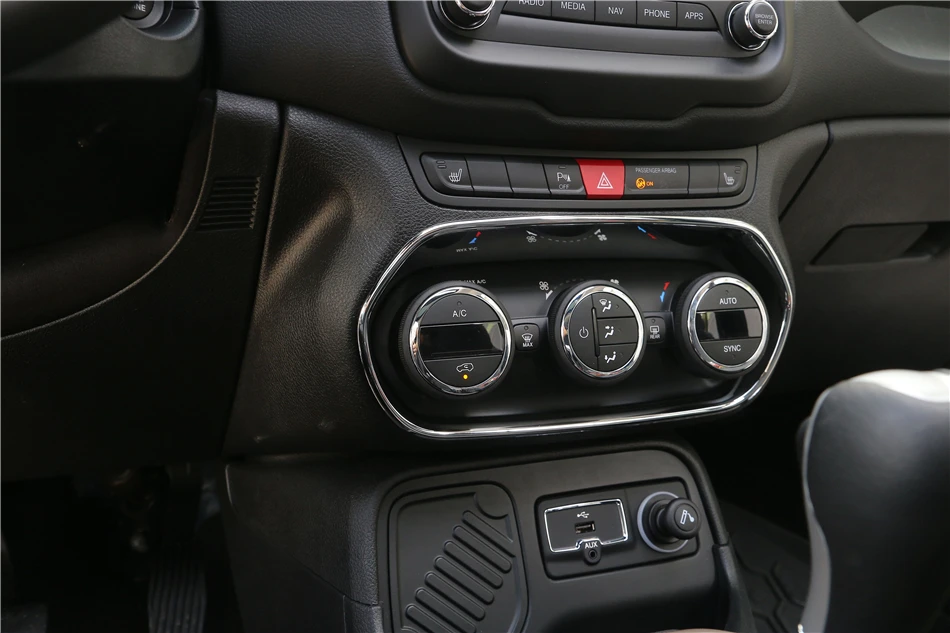 Lapetus Accessories For Jeep Renegade 2015 - 2019 Front Air Conditioning Button Switch Decoration Frame Molding Cover Kit Trim
Lapetus Accessories For Jeep Renegade 2015 - 2019 Front Air Conditioning Button Switch Decoration Frame Molding Cover Kit Trim