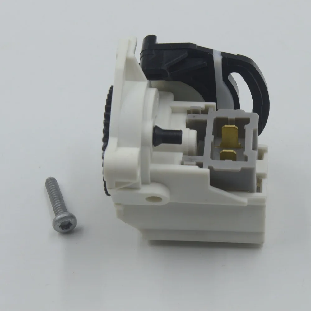 FOR RENAULT CLIO 2 MEGANE SCENIC TRUNK CENTRAL LOCK MOTOR 7700435694 8200102583 7700427088 8200060917 7701473742 N0501380
FOR RENAULT CLIO 2 MEGANE SCENIC TRUNK CENTRAL LOCK MOTOR 7700435694 8200102583 7700427088 8200060917 7701473742 N0501380