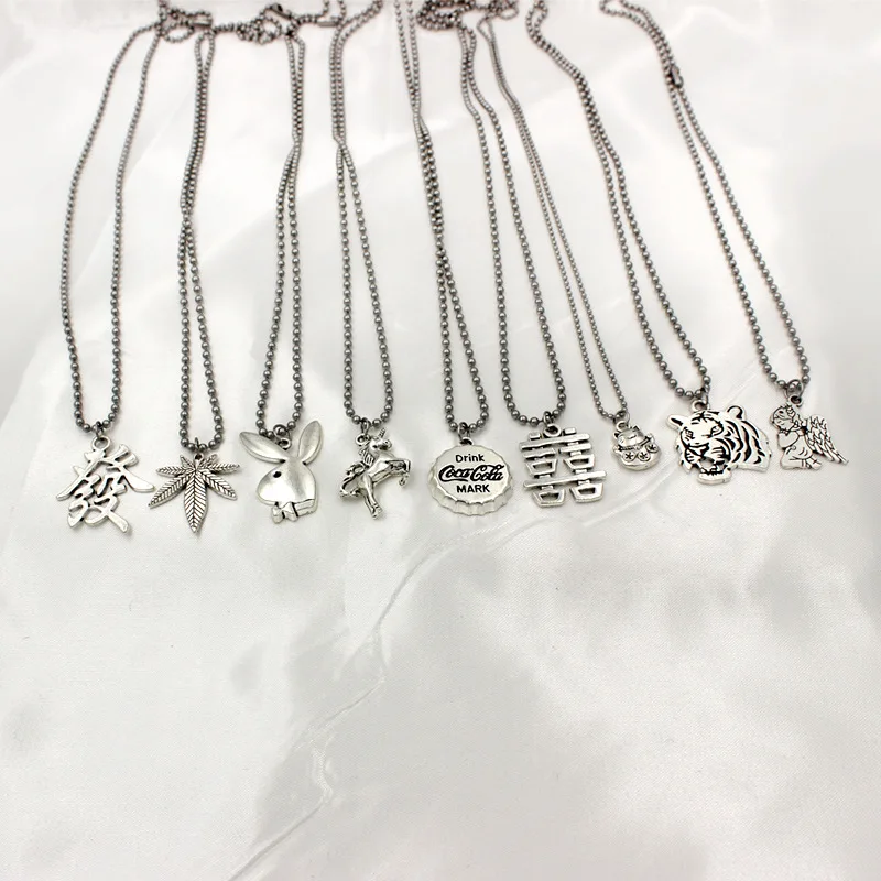 Hot Harajuku Retro Leaves Tiger Pendant Necklace Men's Stainless Steel Round Bead Chain Angel Coin Bohemian Hip-hop Choker Elf
Hot Harajuku Retro Leaves Tiger Pendant Necklace Men's Stainless Steel Round Bead Chain Angel Coin Bohemian Hip-hop Choker Elf