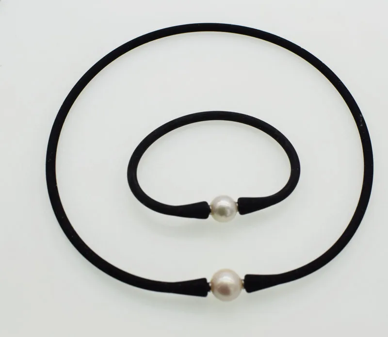 freshwater pearl near round white 10-11mm and silicone necklace bracelet 40cm 19cm
freshwater pearl near round white 10-11mm and silicone necklace bracelet 40cm 19cm