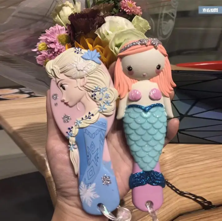 Disney princess frozen Hair Brush brosse cheveux Kids Gentle Anti-static Brush Curly Tangle Mermaid Accessories
Disney princess frozen Hair Brush brosse cheveux Kids Gentle Anti-static Brush Curly Tangle Mermaid Accessories