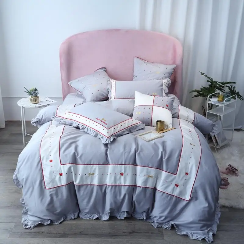 Luxury Egypt Cotton Blue Princess Bedding Set Embroidery Ruffles Duvet Cover Sets Bed Sheet Pillowcases Queen King Size 4/6/7Pcs
Luxury Egypt Cotton Blue Princess Bedding Set Embroidery Ruffles Duvet Cover Sets Bed Sheet Pillowcases Queen King Size 4/6/7Pcs