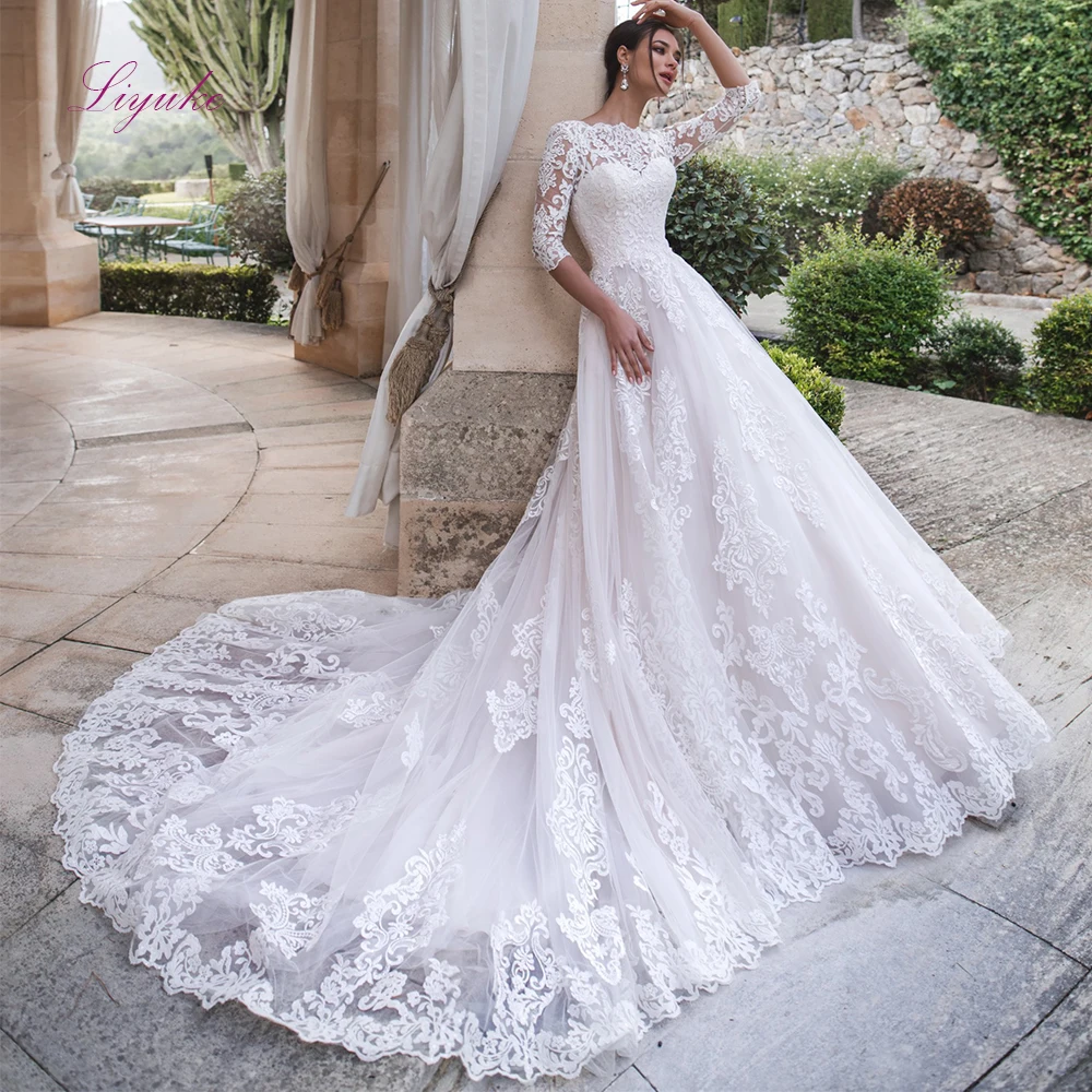 Liyuke 2019 Married A-line Wedding Dress Lace Up Three Quarter Sleeves Appliques Customized Floor-length
Liyuke 2019 Married A-line Wedding Dress Lace Up Three Quarter Sleeves Appliques Customized Floor-length