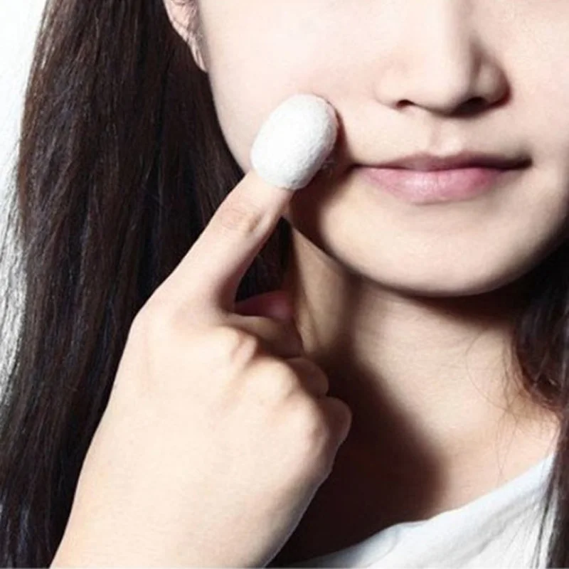Hot 100Pcs Organic Natural Silk Cocoons Silkworm Balls Facial Skin Care Scrub Purifying Acne Anti Aging Whitening SJ66
Hot 100Pcs Organic Natural Silk Cocoons Silkworm Balls Facial Skin Care Scrub Purifying Acne Anti Aging Whitening SJ66