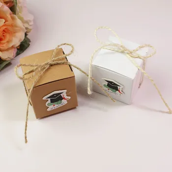 100pcs Square DIY Trencher Cap Mortarboard Kraft Paper Graduation Candy Box Party Gift Boxes Party Favor Box Giveaways Box
100pcs Square DIY Trencher Cap Mortarboard Kraft Paper Graduation Candy Box Party Gift Boxes Party Favor Box Giveaways Box