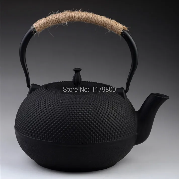 Japanese Style Cast Iron Kettle Tetsubin Teapot With Strainer 1800ml Water Capacity Black color
Japanese Style Cast Iron Kettle Tetsubin Teapot With Strainer 1800ml Water Capacity Black color