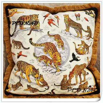 Classical Luxurious Golden Velvet Plain Soft Cushion Cover Tiger Leopard Lion Animal Decorative Pillow Case Home Decoration
Classical Luxurious Golden Velvet Plain Soft Cushion Cover Tiger Leopard Lion Animal Decorative Pillow Case Home Decoration