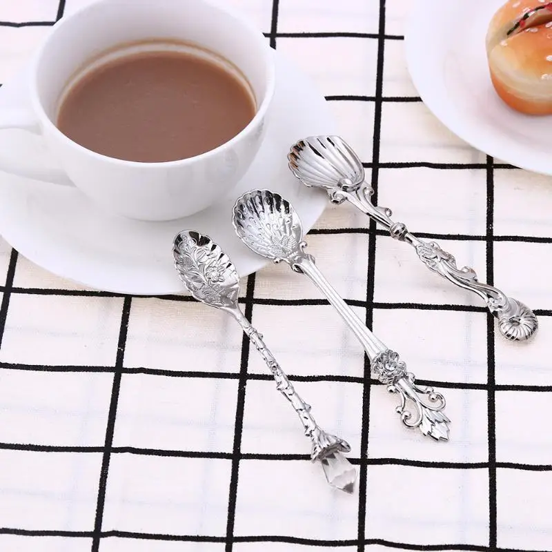3pcs/set Vintage Coffee Ice Cream Spoon Metal Alloy Carved Dessert Candy Teaspoon Retro Table Decor Kitchen Tableware Supplies 3pcs/set Vintage Coffee Ice Cream Spoon Metal Alloy Carved Dessert Candy Teaspoon Retro Table Decor Kitchen Tableware Supplies